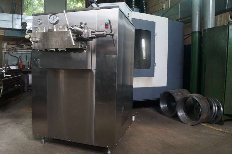 Гомогенизатор высокого давления серии  А1-ОГМ-Т производительность от1.5 до 6 тонн 