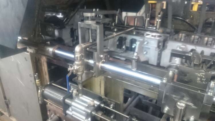 Насос-дозатор пневматический подачи теста